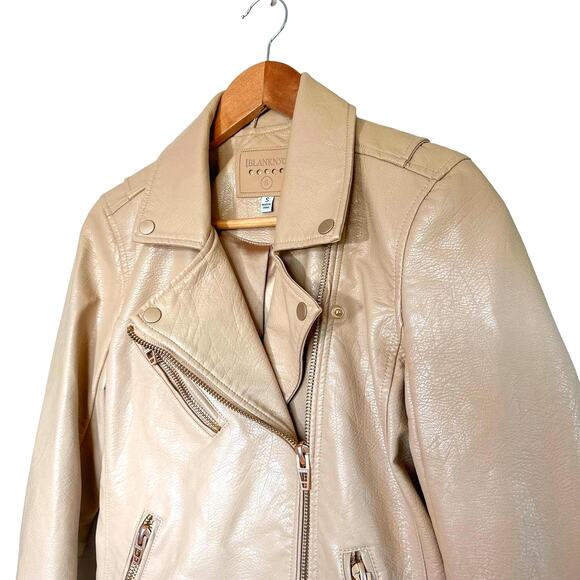 BlankNYC Faux Leather Classic Full Zip Crop Moto Jacket Natural Light Tan Small - Picture 5 of 14